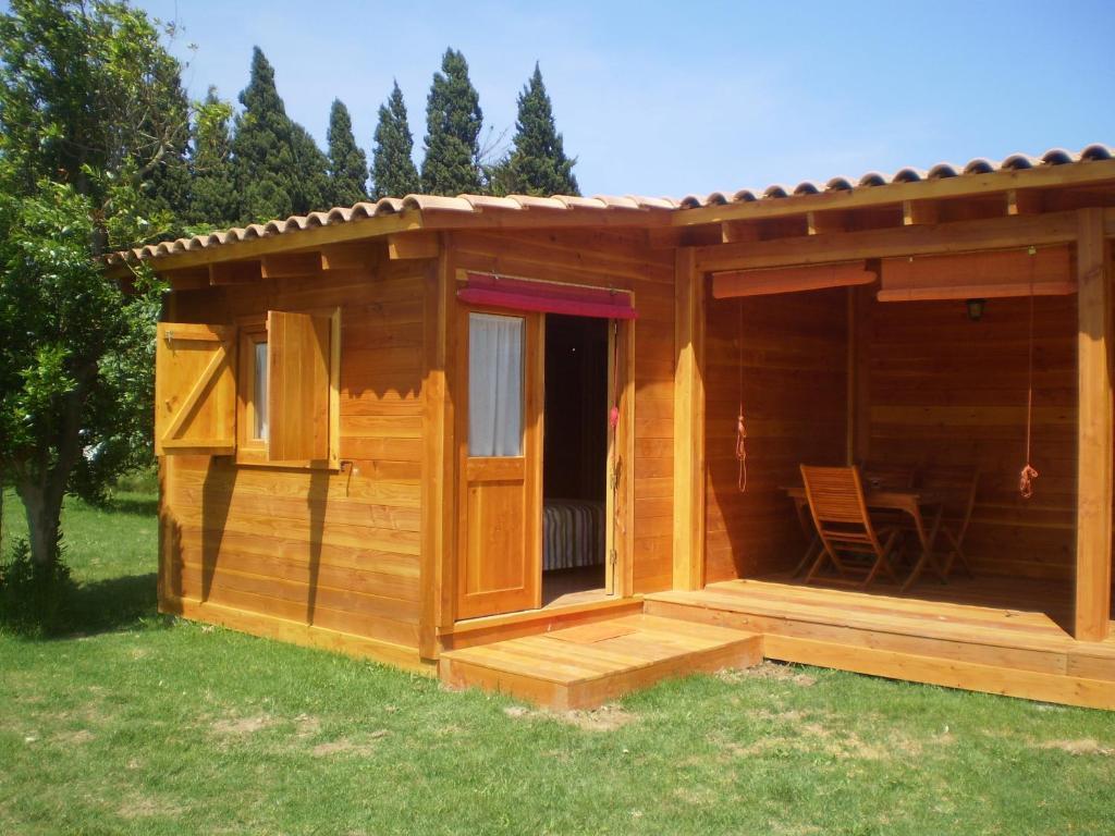 Mas Del Joncar Guest House Sant Pere Pescador Bagian luar foto