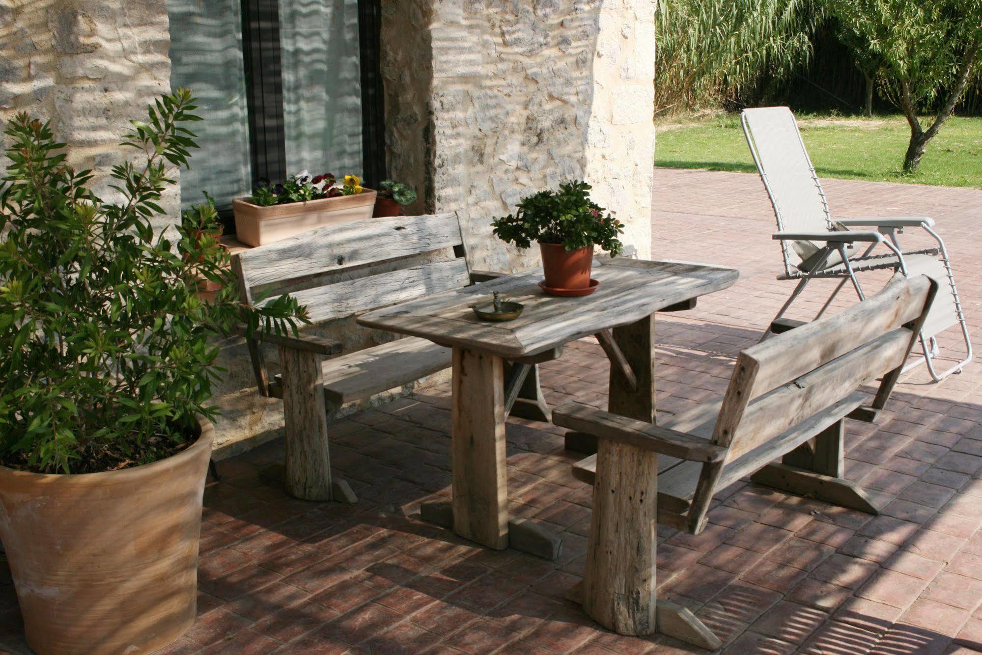 Mas Del Joncar Guest House Sant Pere Pescador Bagian luar foto